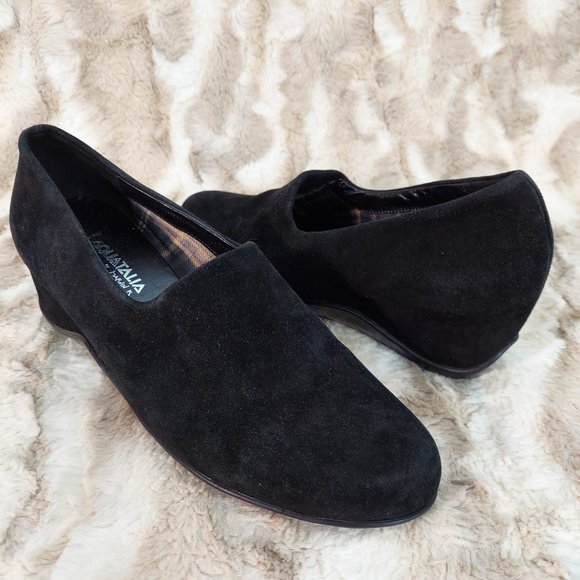 Aquatalia Shoes - Aquatalia Suede Leather Wedge Pumps sz 8